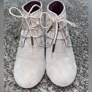 Toms Kala Wedge Booties